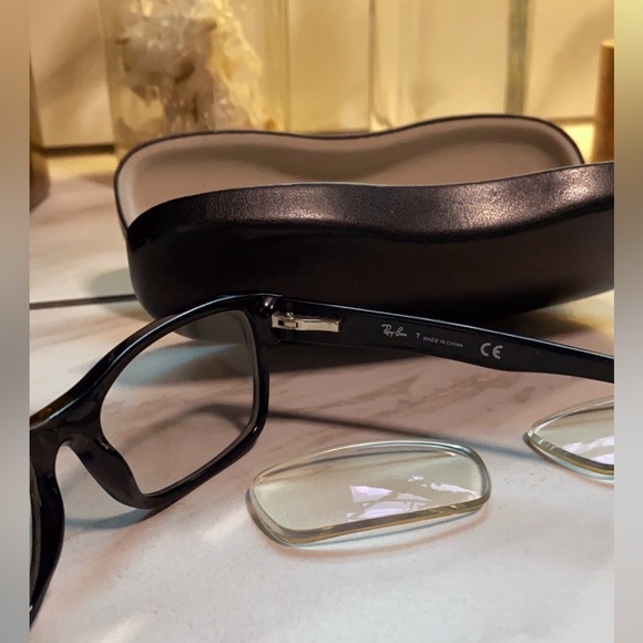 Ray-Ban Dark Frame Eyewear prescription glasses with original glass - Picture 4 of 7